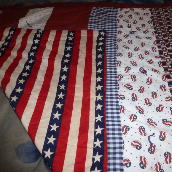 Holiday Special -HANDMADE Patriotic Reversible Baby Blanket Sz 43"x 38" - Picture 2 of 8